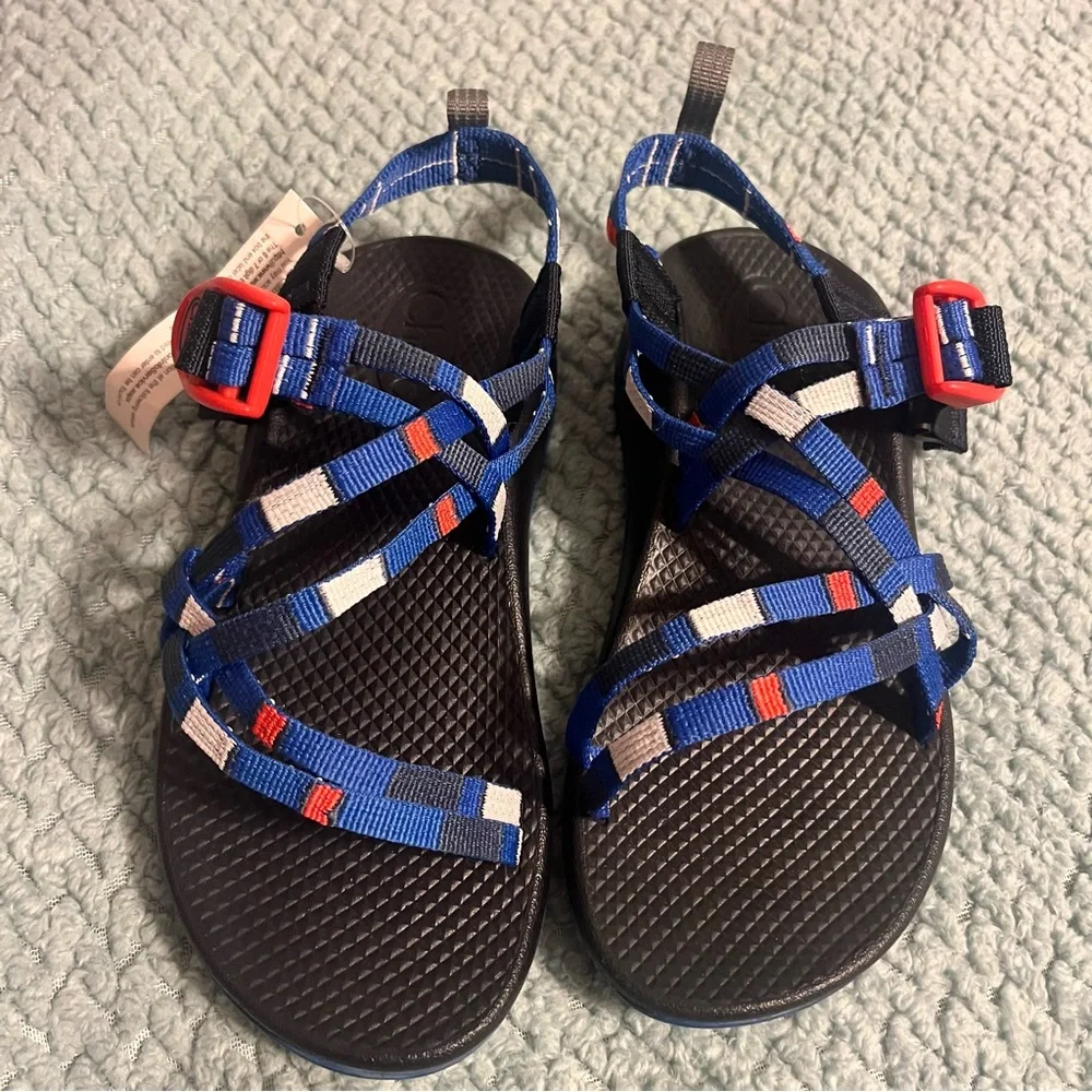NWT CHACO ZX1 Eco Tread Unisex Blue Red Kids Sandals Size 3! - Picture 1 of 4